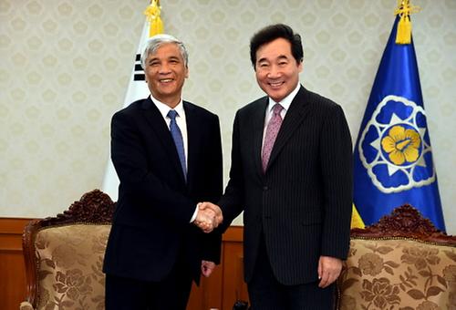 PM meets with Chinese parliamentary leader