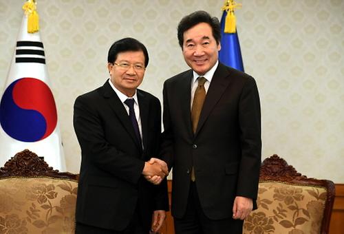 PM meets Vietnamese deputy PM