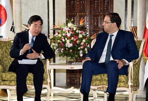 한-튀니지 총리 공식 회담 및 MOU 체결