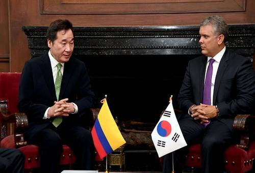콜롬비아 대통령과 단독 및 확대회담