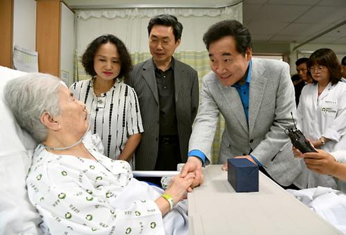 PM Lee visits national patriot
