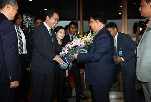 방글라데시 도착 환영인사