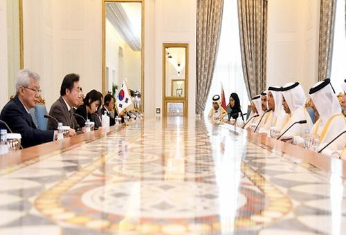 Korea-Qatar PM talks   