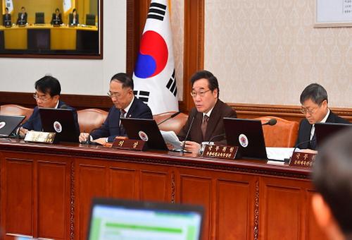 The 52nd Cabinet meeting 